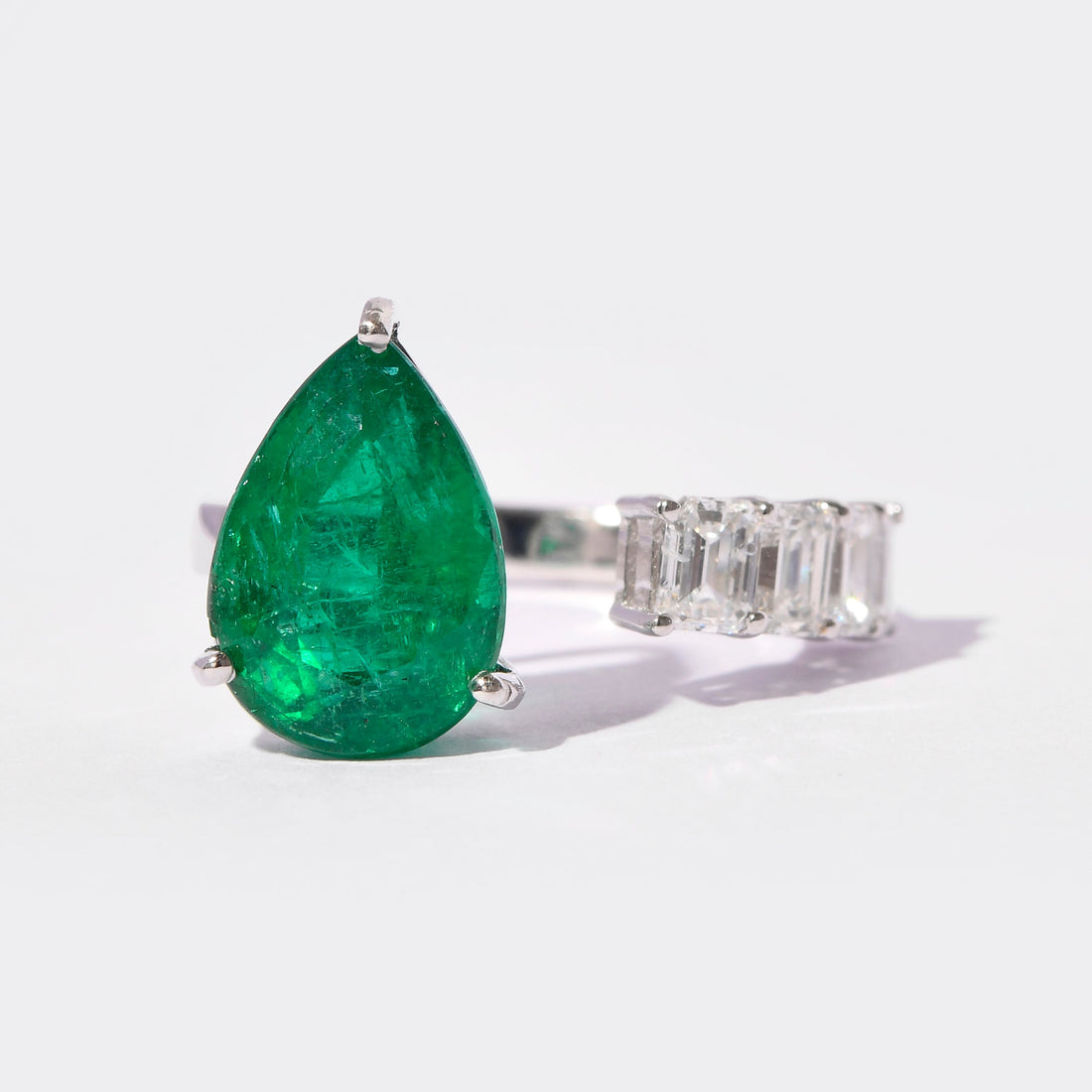 Emerald &amp; Diamond Pear Floating Ring