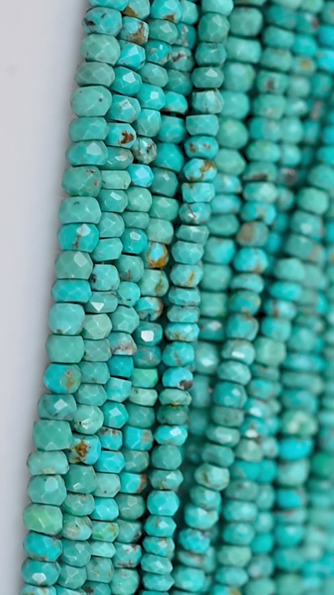 NATURAL TURQUOISE FACETED ROUNDEL 4 MM - 1 STRAND - 40 CM