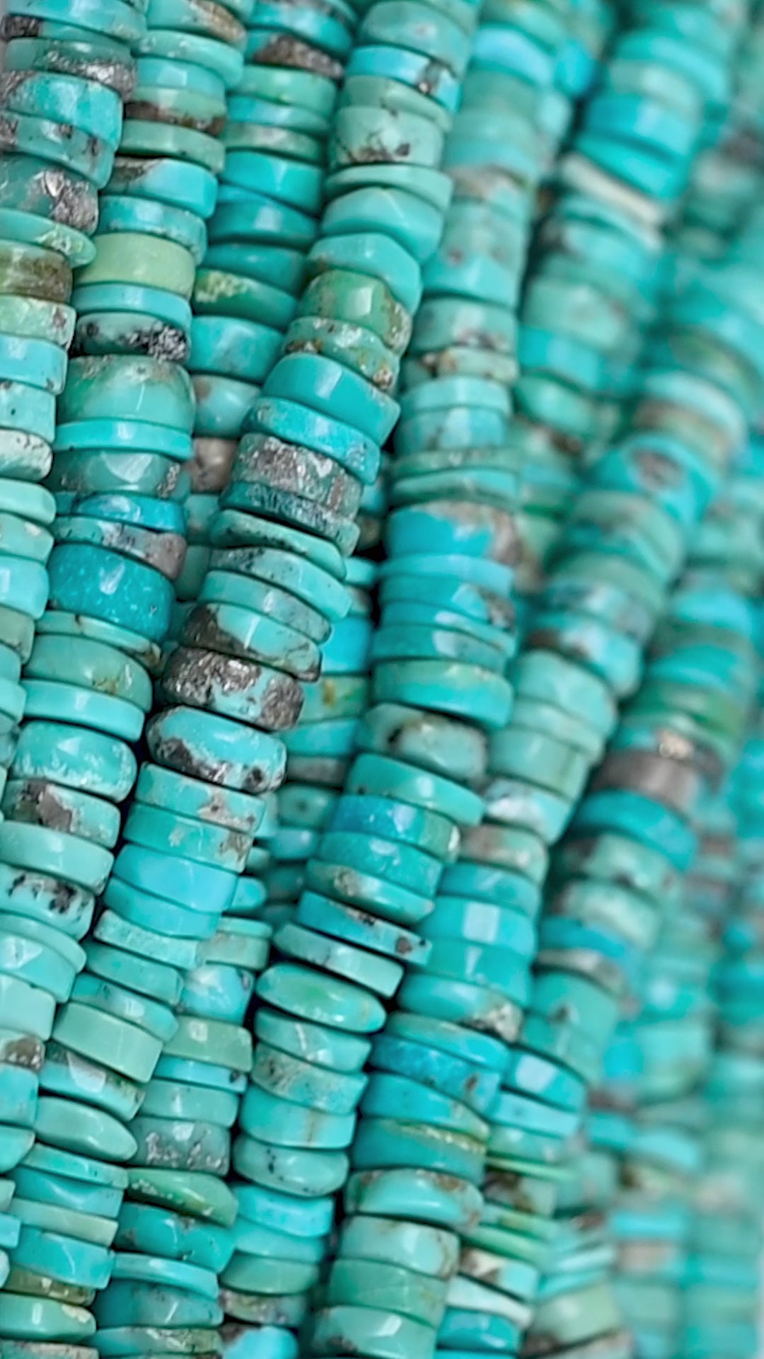 NATURAL TURQUOISE HEISHI 5-6 MM - 1 STRAND - 40 CM