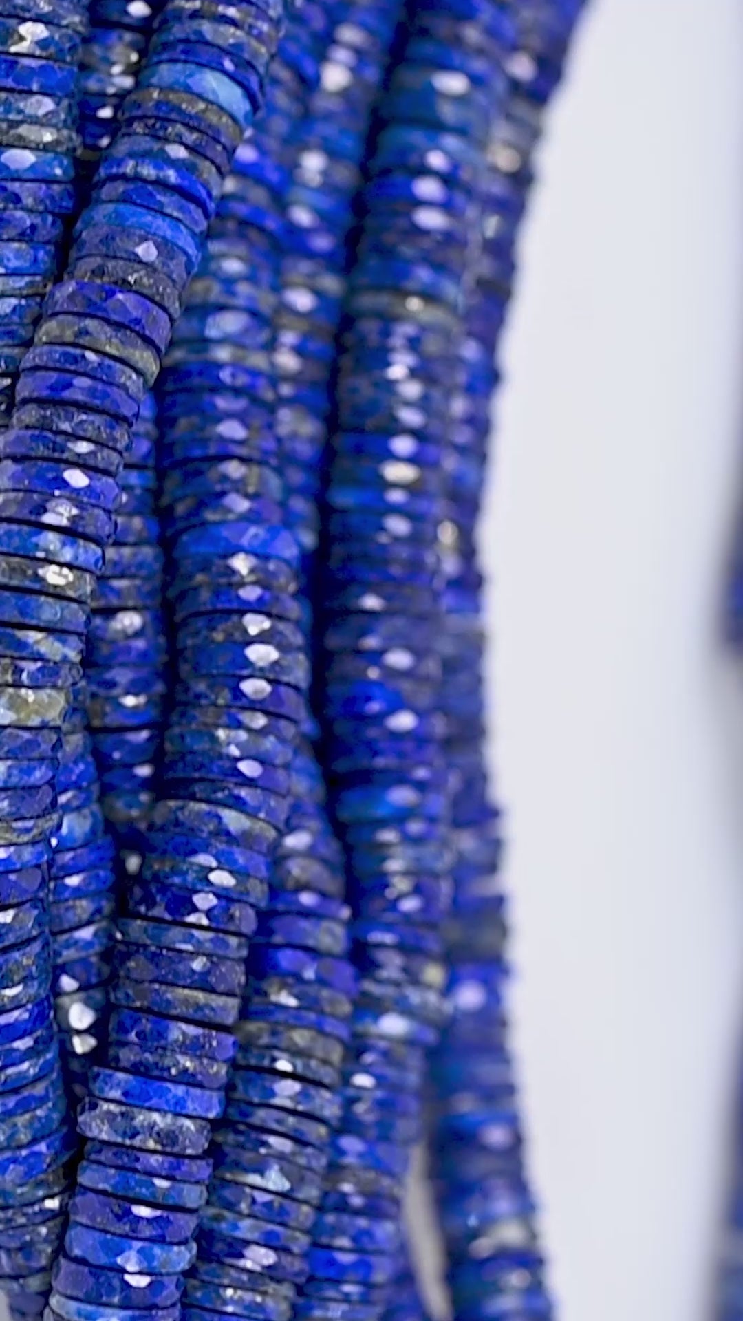 LAPIS LAZULI HEISHI 6-7 MM - 1 STRAND - 40 CM